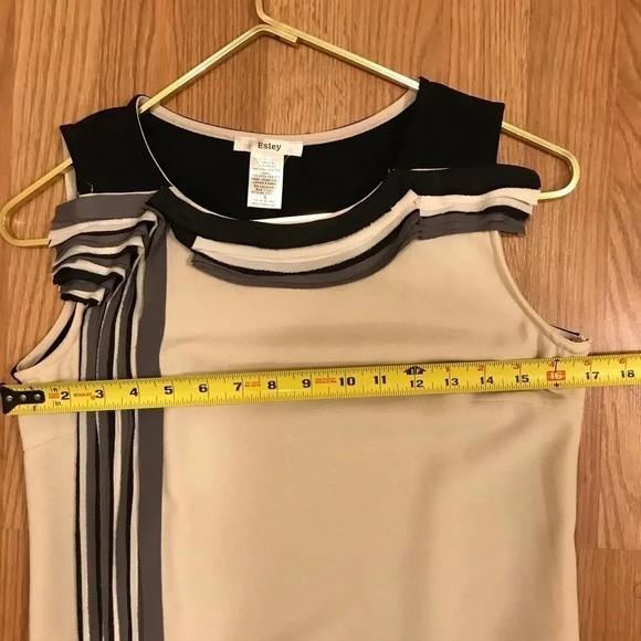 Esley Cream and Black Colorblock Shift Dress Small - Picture 7 of 8